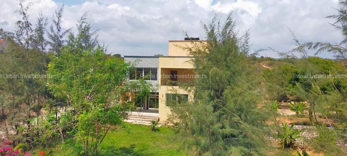 4 Bed Villa with En Suite in Kilifi - 3
