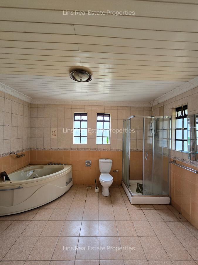 5 Bed House with En Suite in Loresho - 7