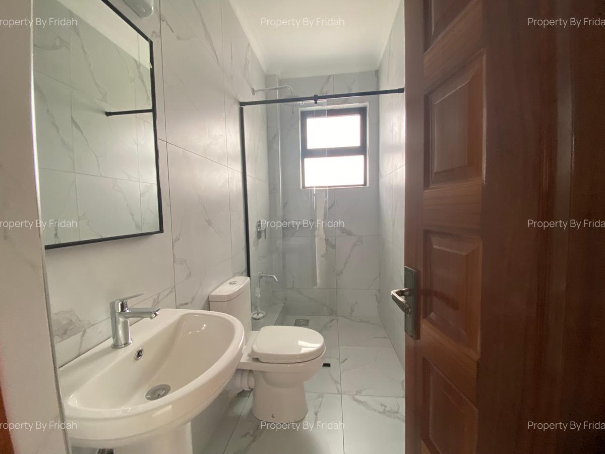 4 Bed House with En Suite in Kitengela - 12