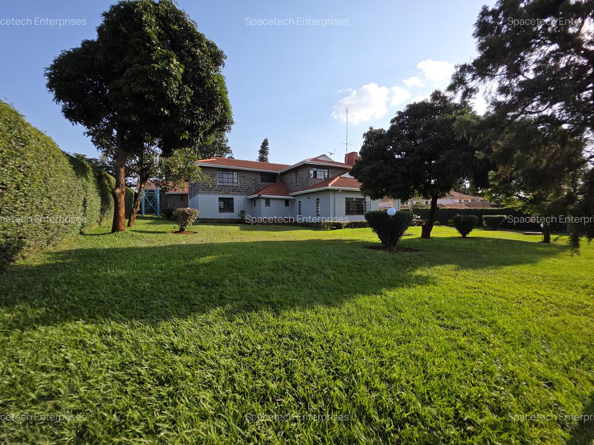 5 Bed House with En Suite in Runda - 5
