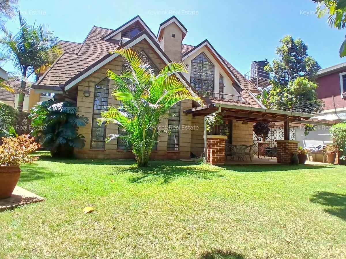 5 Bed Townhouse with En Suite at Lavington - 2