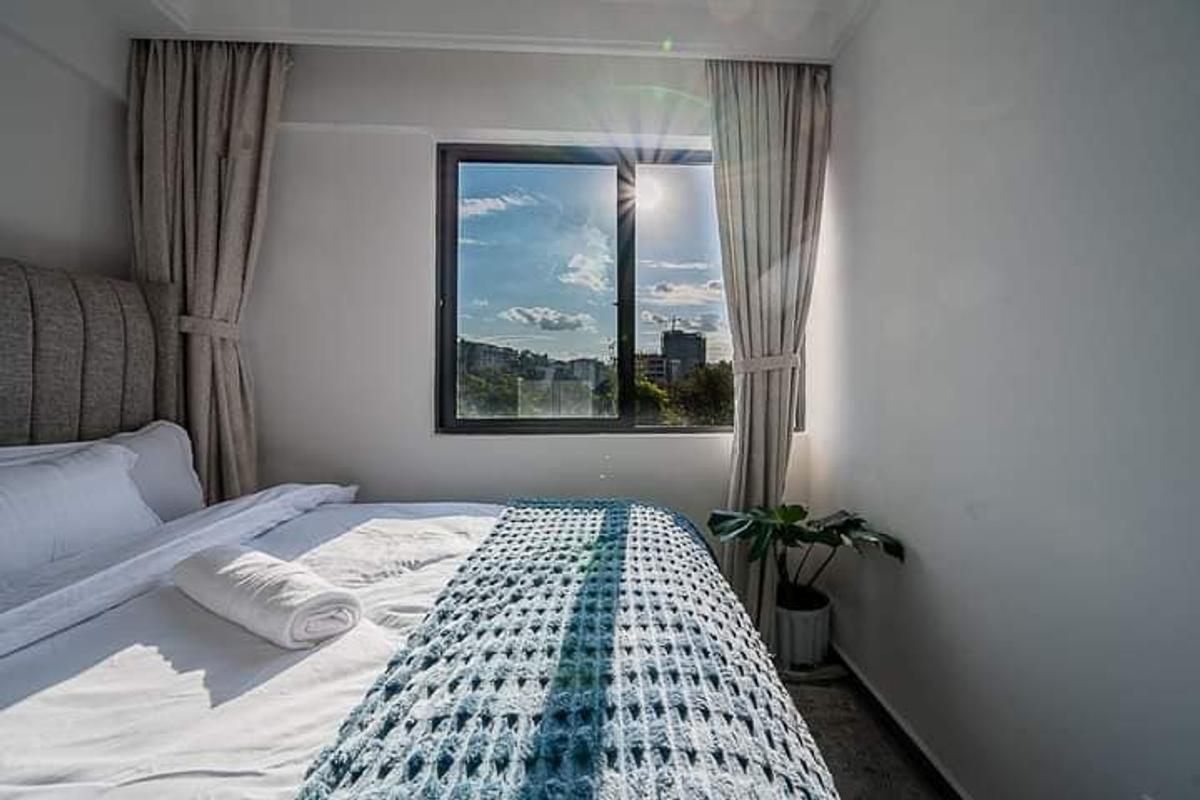 2 Bed Apartment with Lift in Riverside - 15