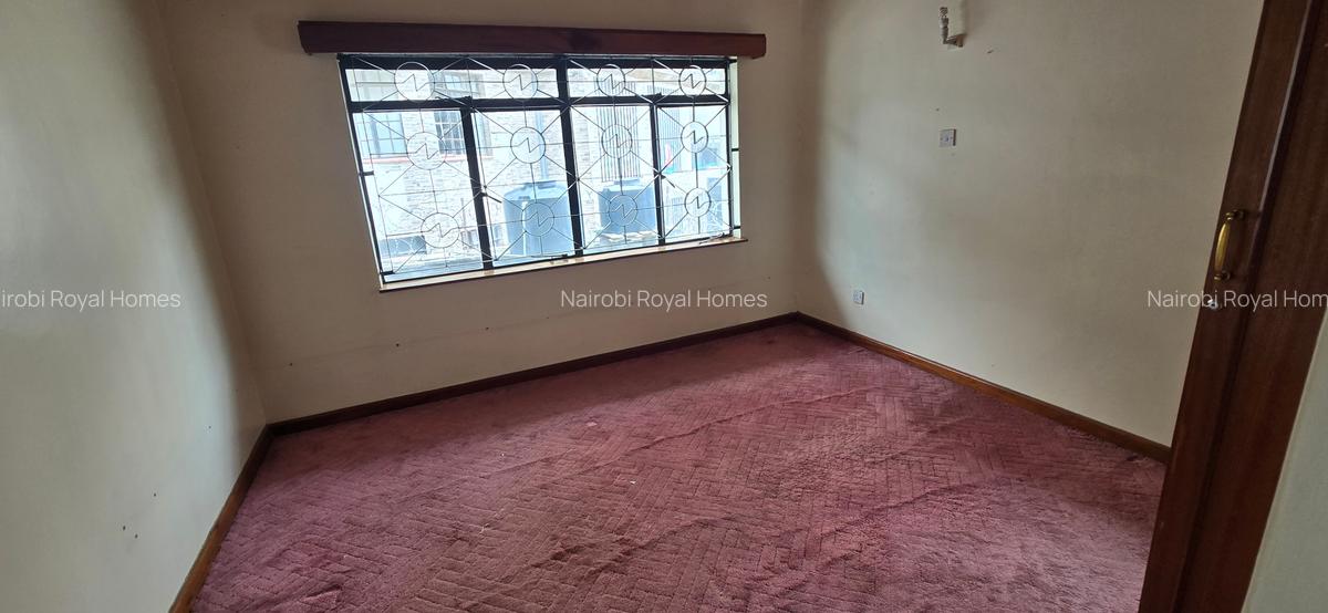 4 Bed Townhouse with En Suite at Lavington Green - 14
