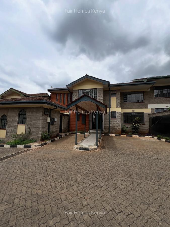 4 Bed Townhouse with En Suite at James Gichuru - 2