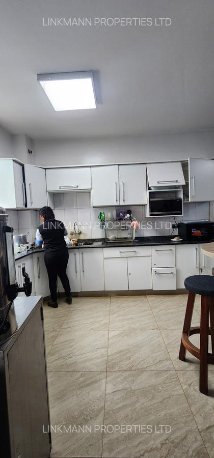 6,522 ft² Commercial Property with Service Charge Included in Westlands Area - 18