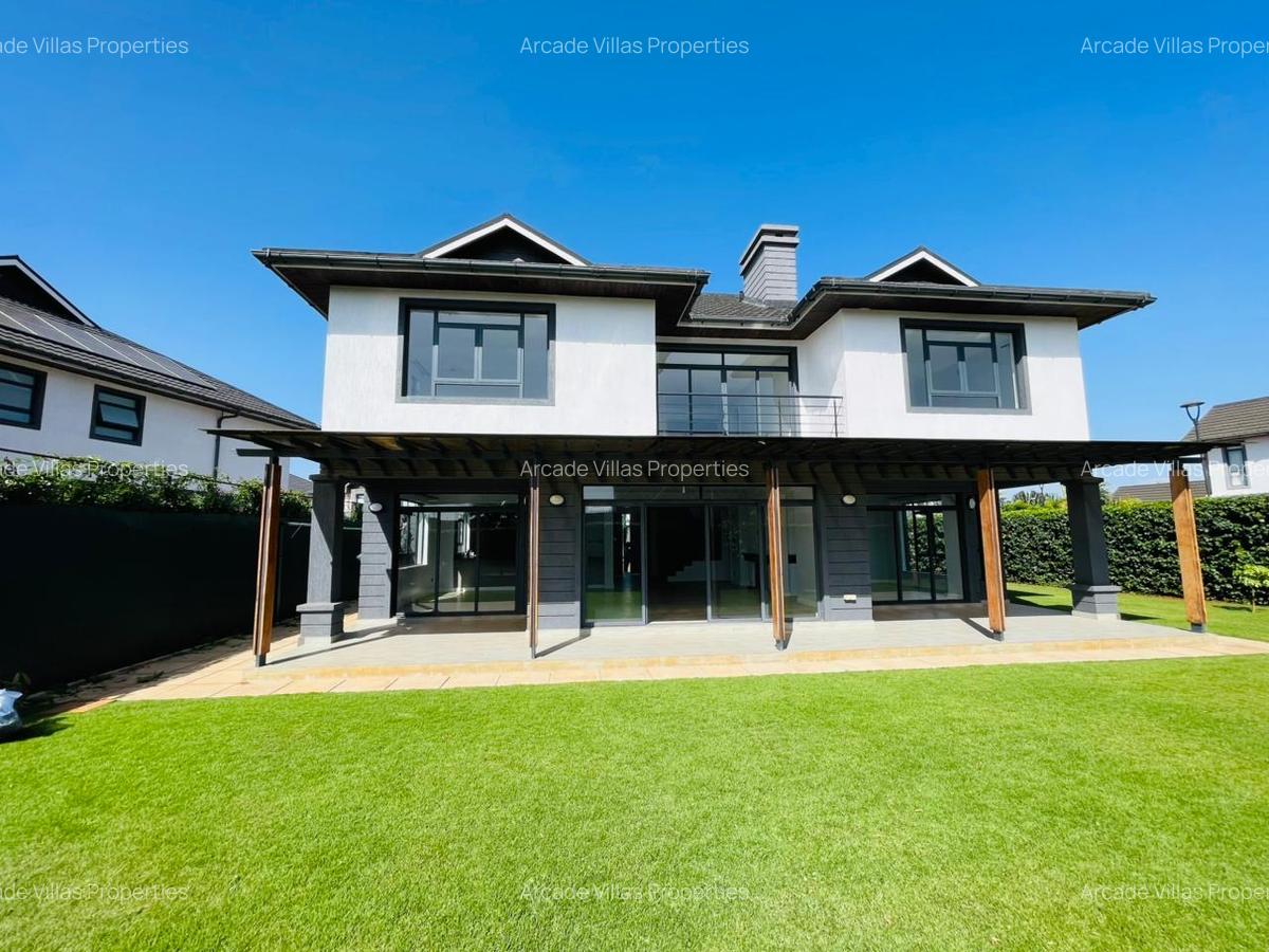 4 Bed Villa with En Suite in Runda - 1