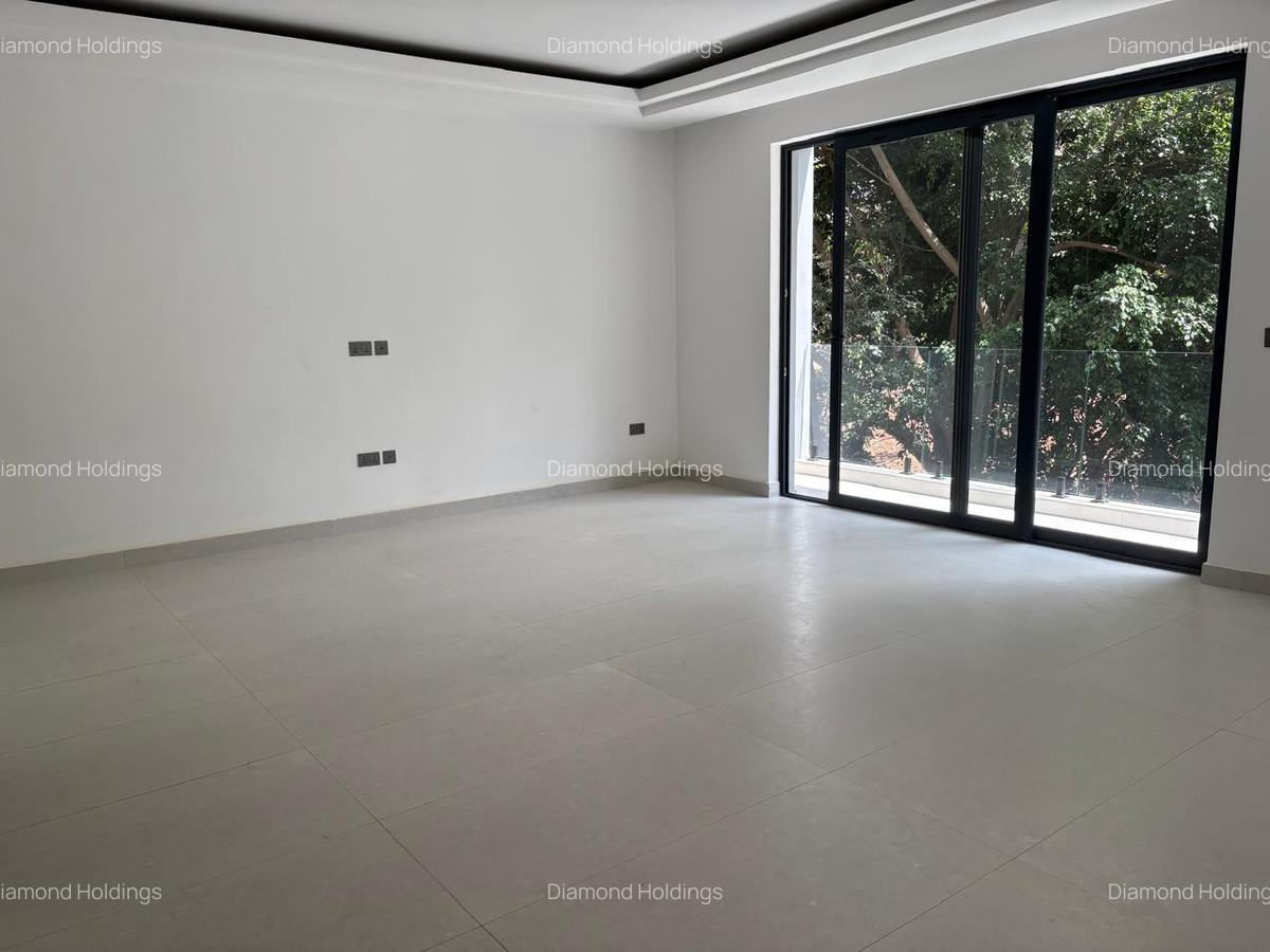 3 Bed Apartment with Gym at Brookside - 4