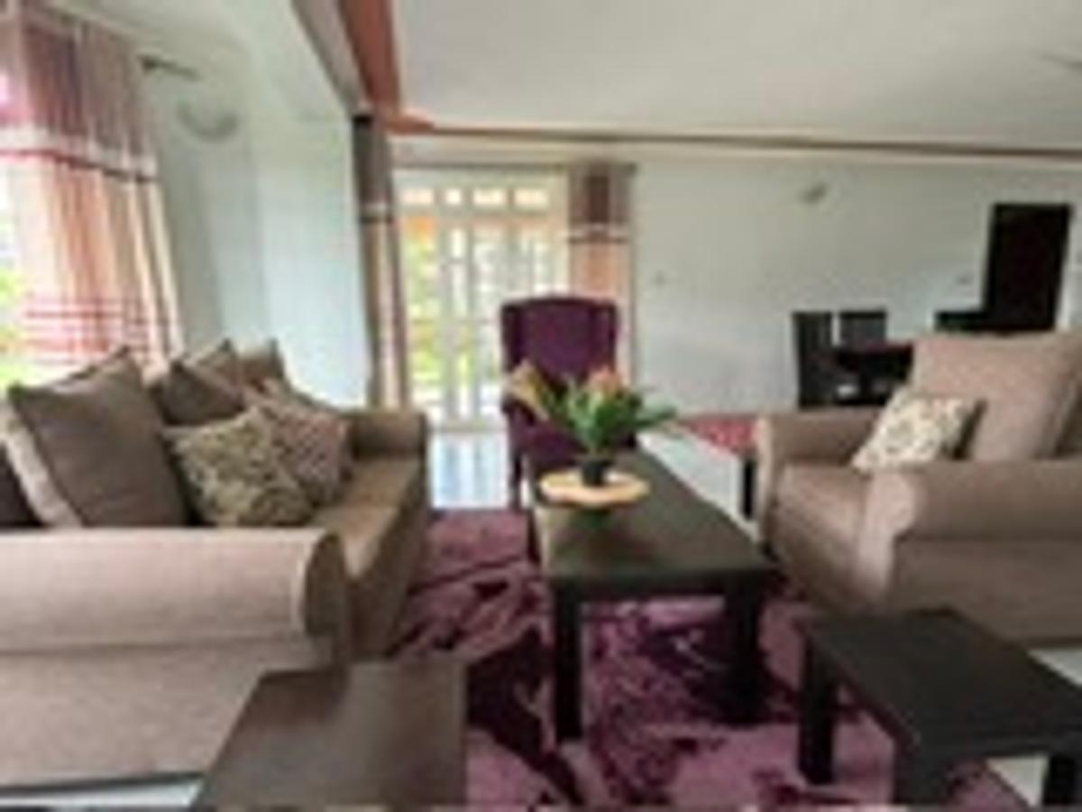 Serviced 2 Bed Apartment with En Suite in Runda - 11