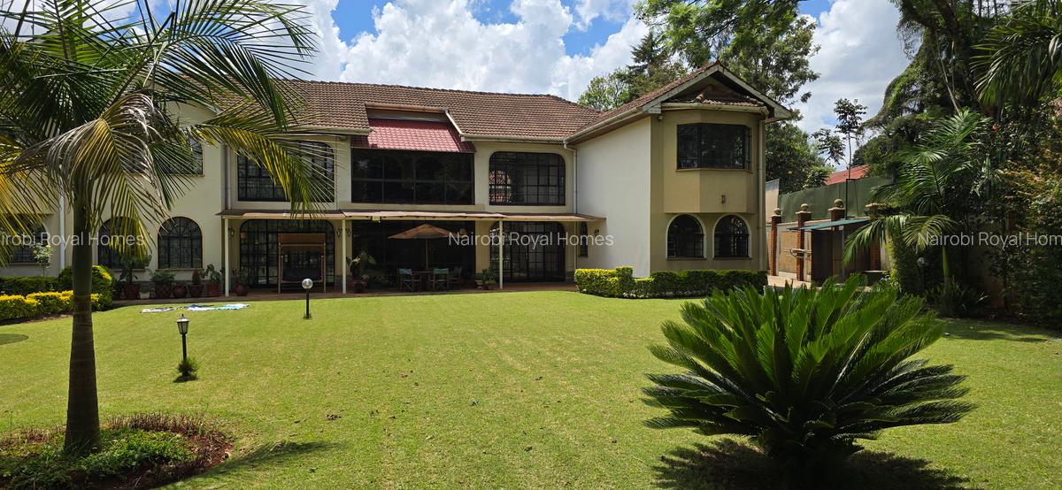 5 Bed Townhouse with En Suite at Nyari Close - 5