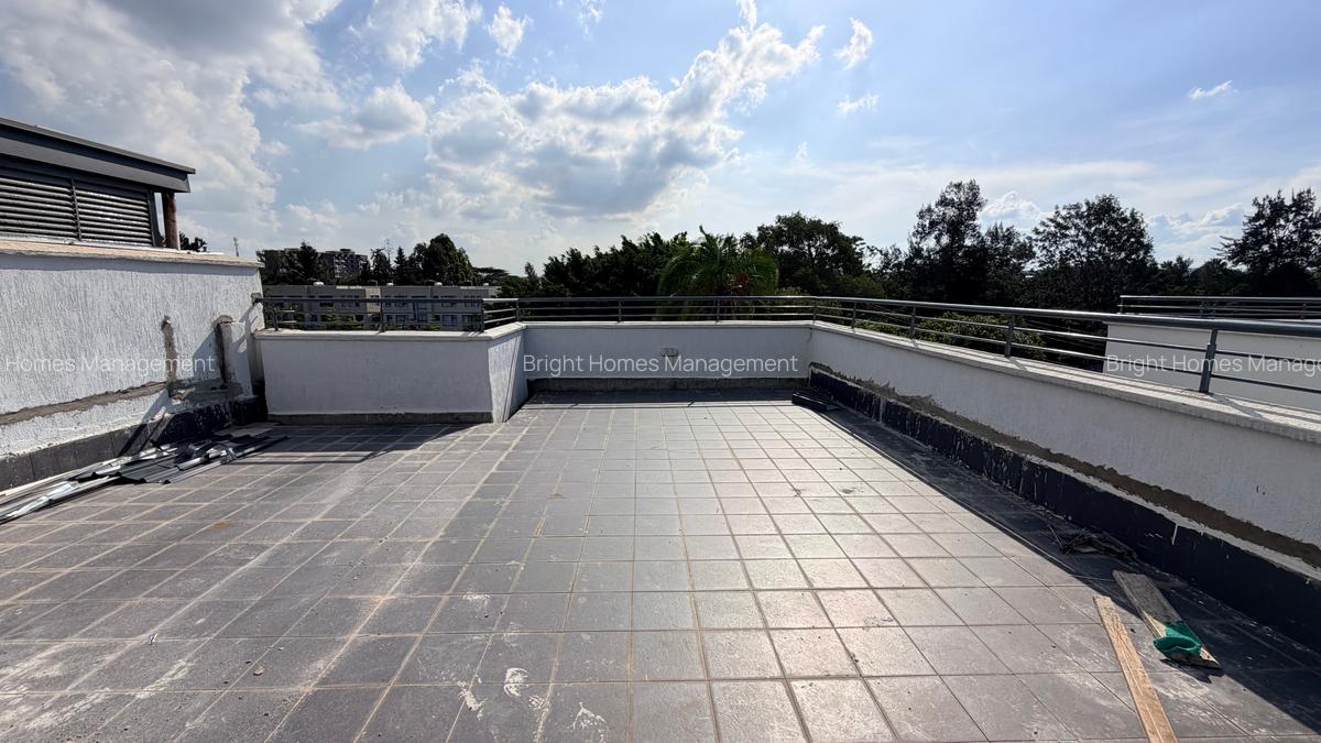 4 Bed Townhouse with En Suite in Lavington - 8