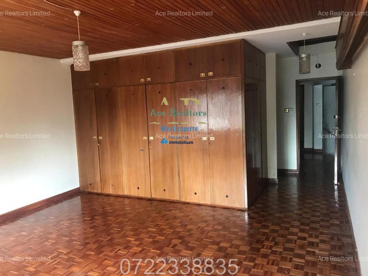 5 Bed Townhouse with En Suite at Rhapta Road - 8