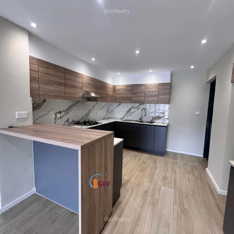 2 Bed Apartment with En Suite in Riverside - 5