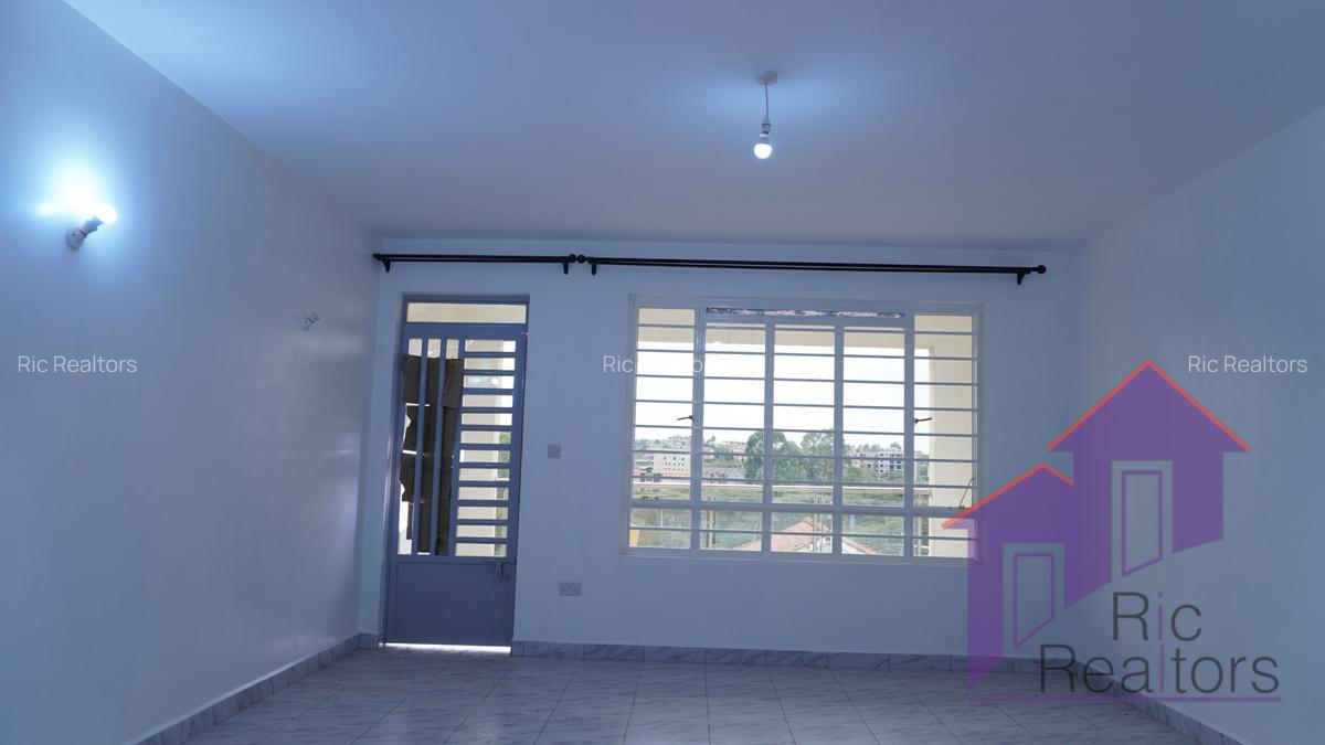 Serviced 3 Bed Apartment with En Suite at Acacia Road - 7