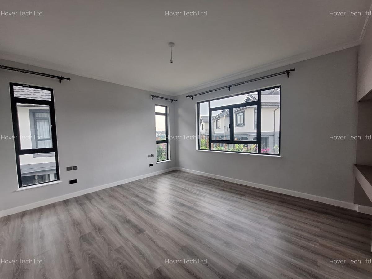 5 Bed Townhouse with En Suite in Runda - 9