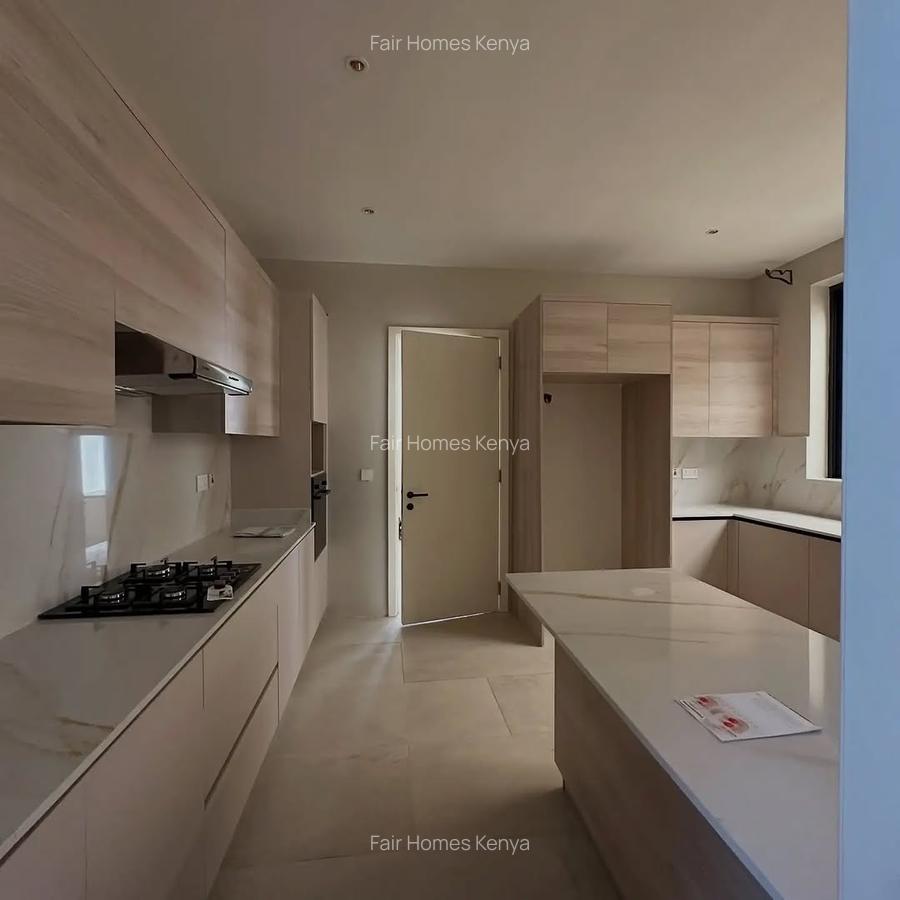 5 Bed Townhouse with En Suite at Manyani East - 3