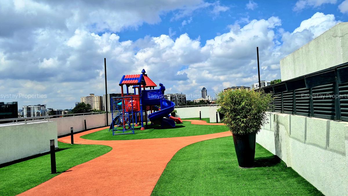 4 Bed Apartment with En Suite in Spring Valley - 11