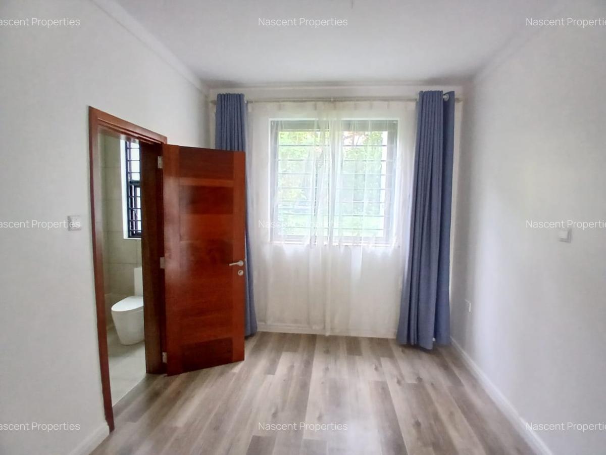 4 Bed House with En Suite in Runda - 16