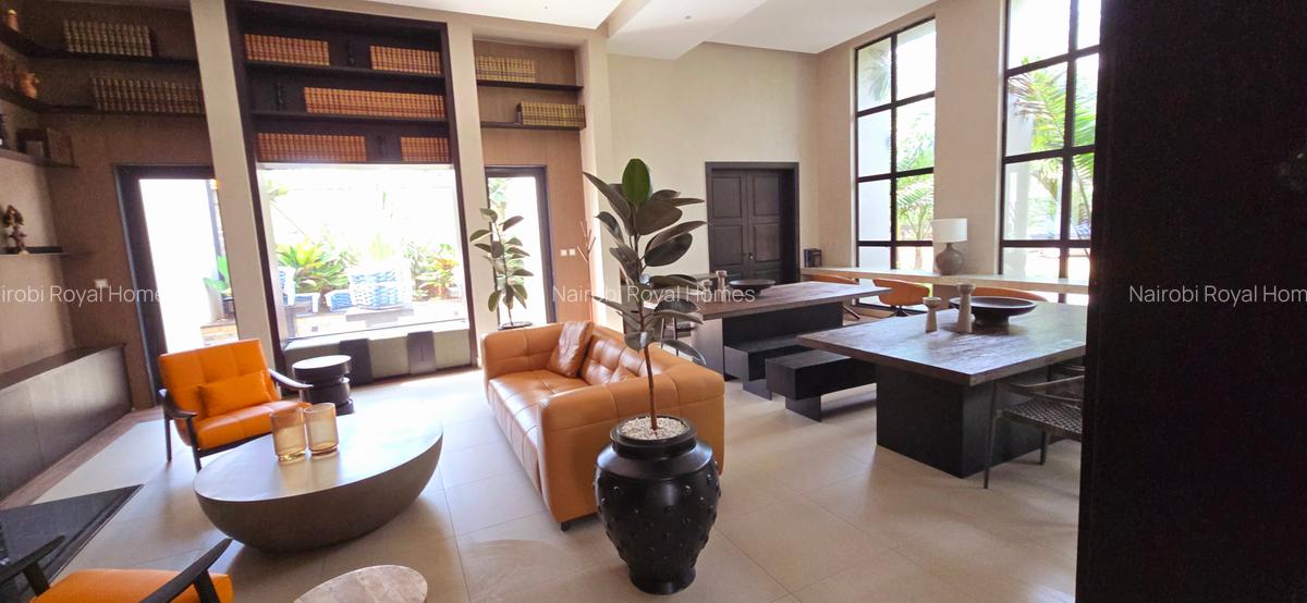 4 Bed House with En Suite at Palm Valley - 10