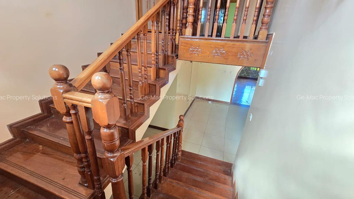 5 Bed House with En Suite in Nyari - 8