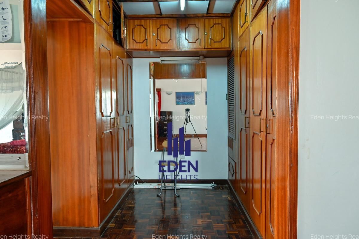 5 Bed Townhouse with En Suite in Lavington - 15