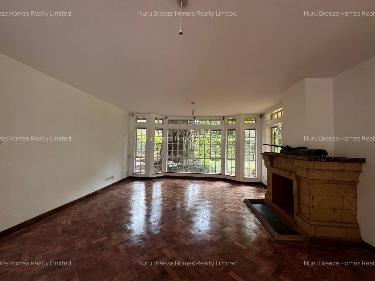 5 Bed Townhouse with En Suite in Rosslyn - 12