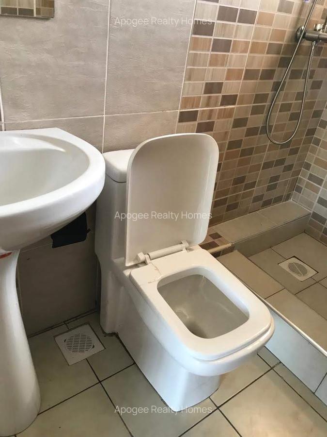 4 Bed House with En Suite at Fourways Junction Estate - 14