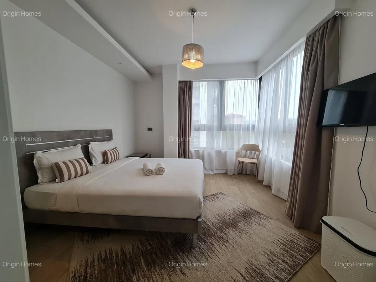 Furnished 3 Bed Apartment with En Suite at Riverside Drive - 15