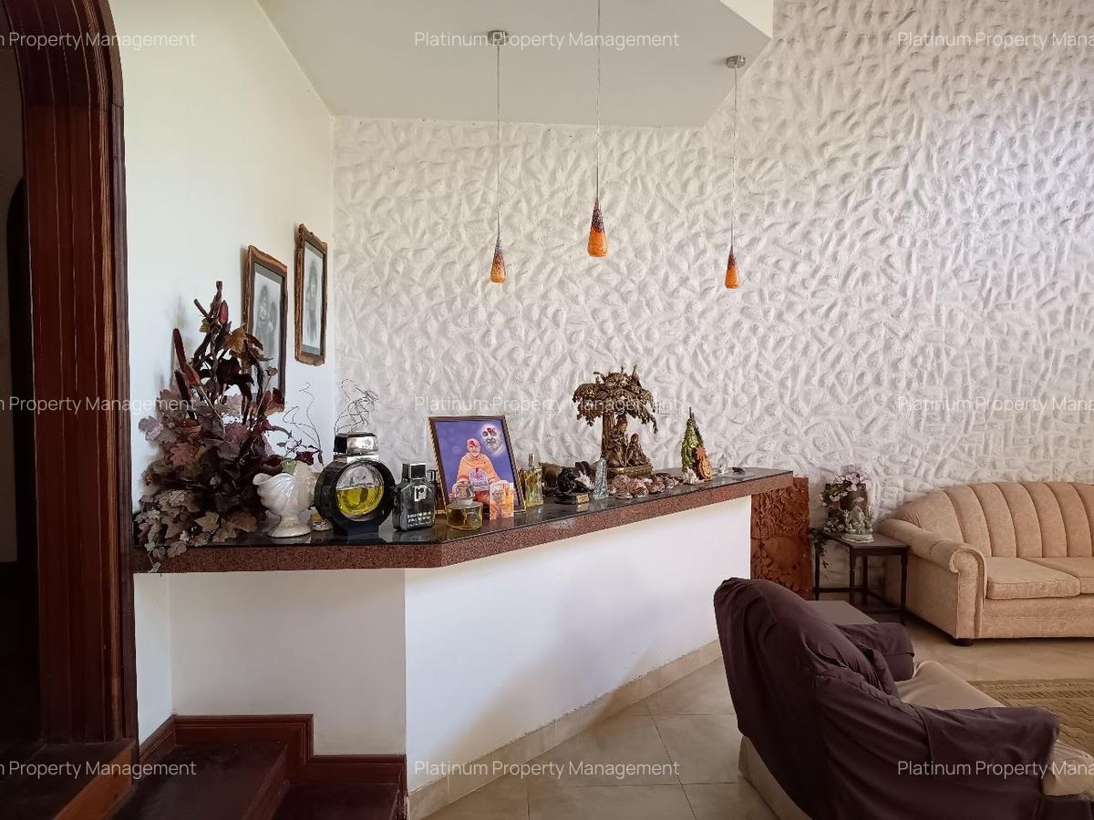 5 Bed Villa with En Suite in Gigiri - 5