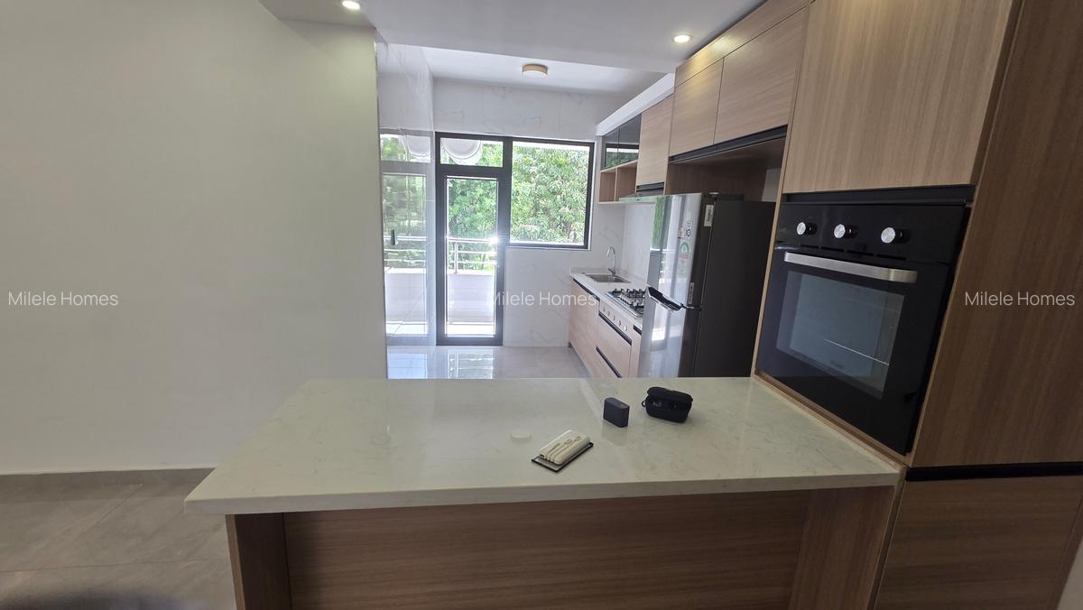 Serviced 3 Bed Apartment with En Suite at Riverside Drive - 4
