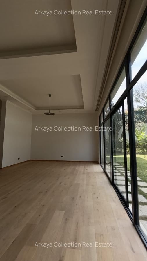 5 Bed Townhouse with En Suite in Lavington - 3