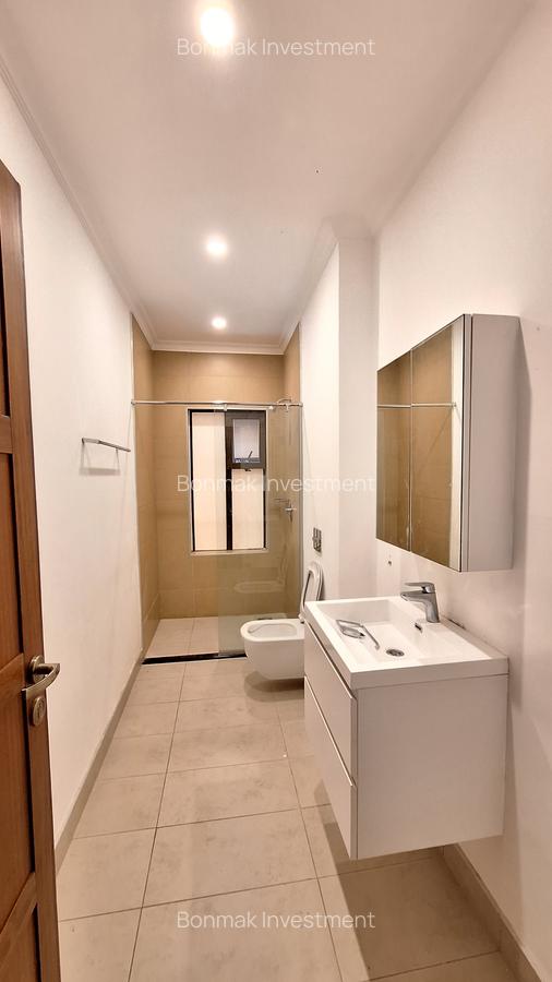 5 Bed Townhouse with En Suite at Kaputei Gardens. - 16