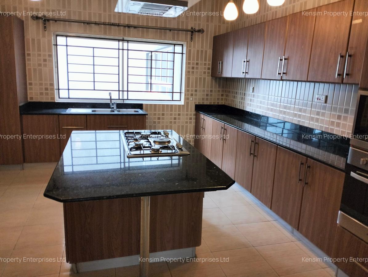 3 Bed Apartment with En Suite in Westlands Area - 5