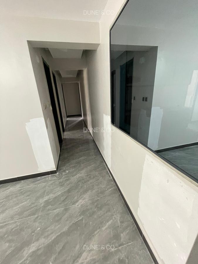 3 Bed Apartment with En Suite in Lavington - 10