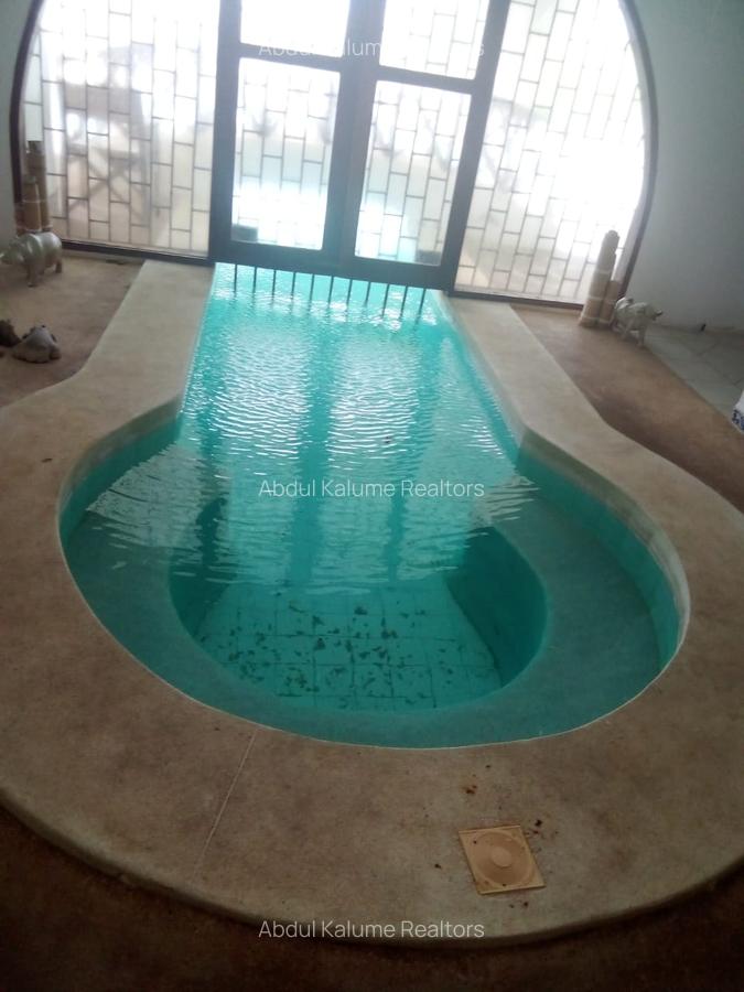 4 Bed House with En Suite at Watamu - 4