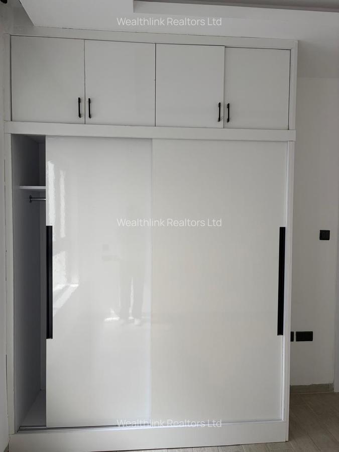 2 Bed Apartment with En Suite at Argwings Kodhek - 7