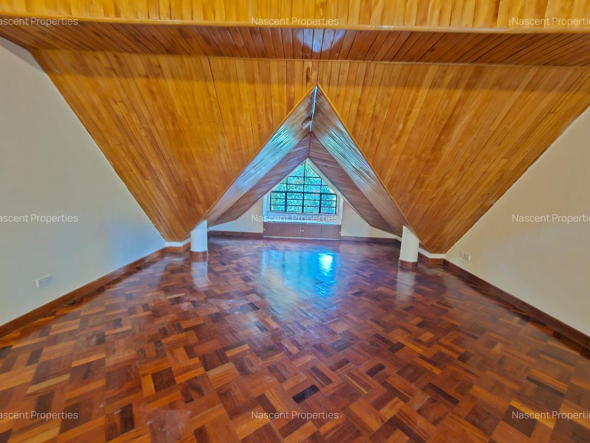 4 Bed House with En Suite in Runda - 8