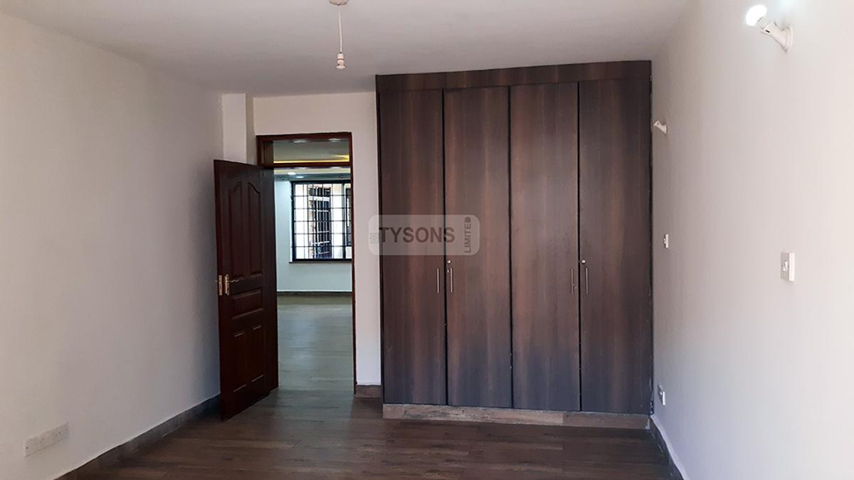 2 Bed Apartment with En Suite in Westlands Area - 9