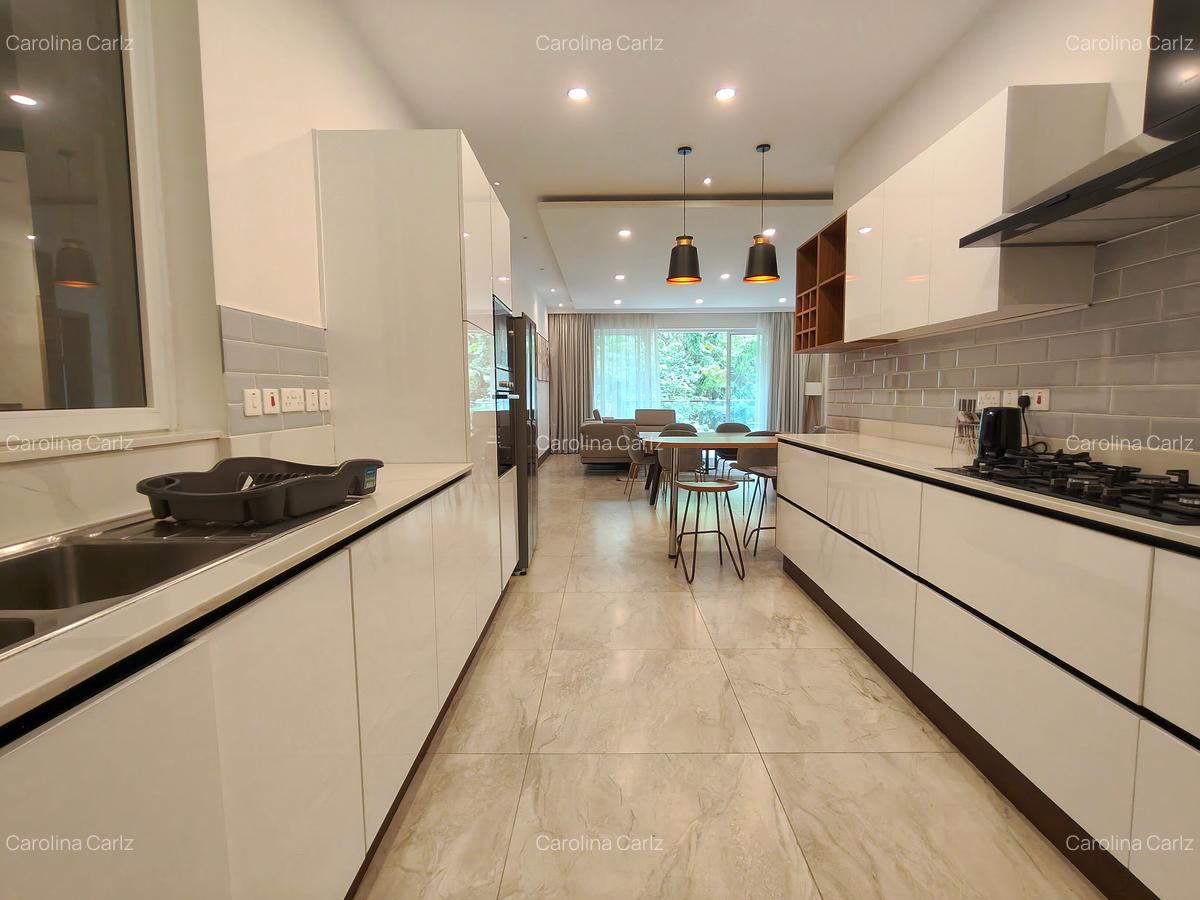 Furnished 3 Bed Apartment with En Suite at City Park Drive - 12