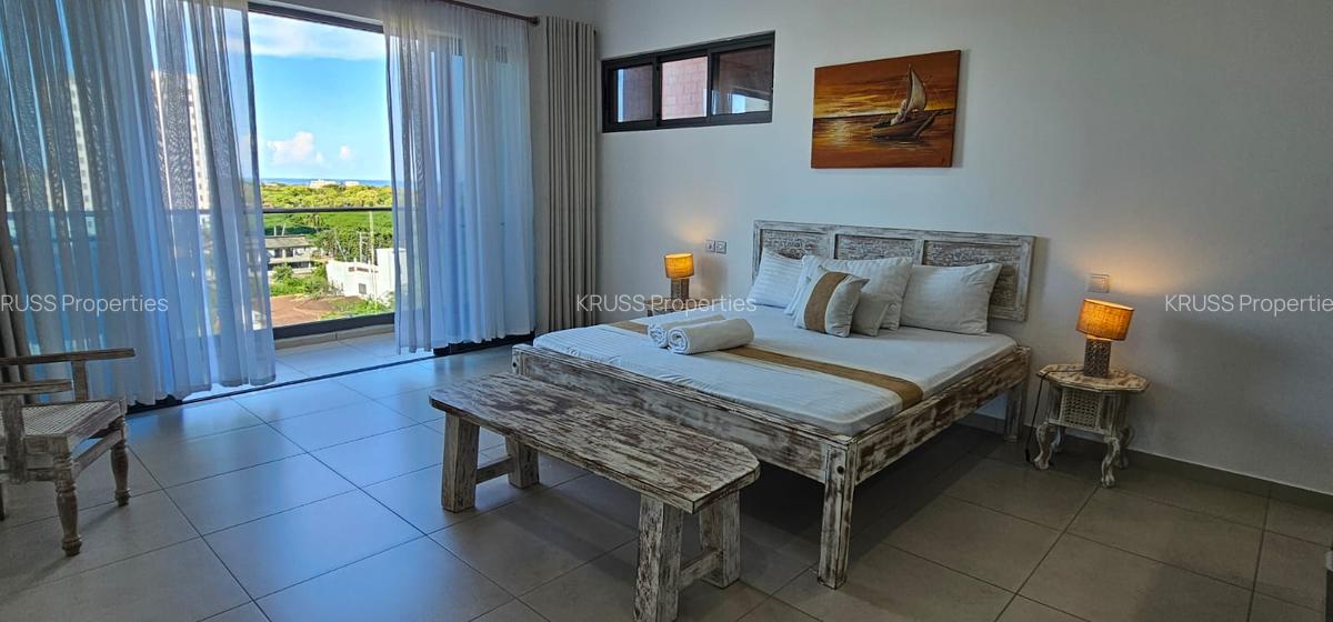 3 Bed Apartment with En Suite at As154 - 10