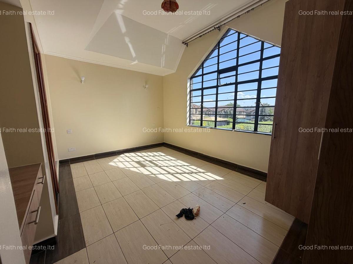 4 Bed Townhouse with Garden in Kiambu Road - 10
