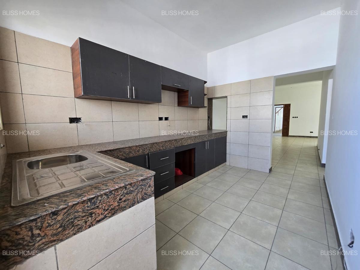 2 Bed Apartment with En Suite at Mtambo Road - 8