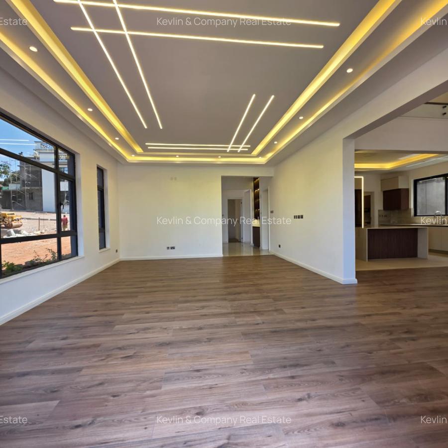 5 Bed Villa with En Suite in Lavington - 20