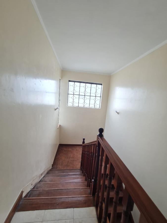 5 Bed Townhouse with En Suite at Grevillea Groove - 10