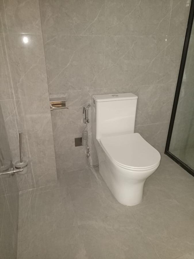 1 Bed Apartment with En Suite at Kingara Rd - 17