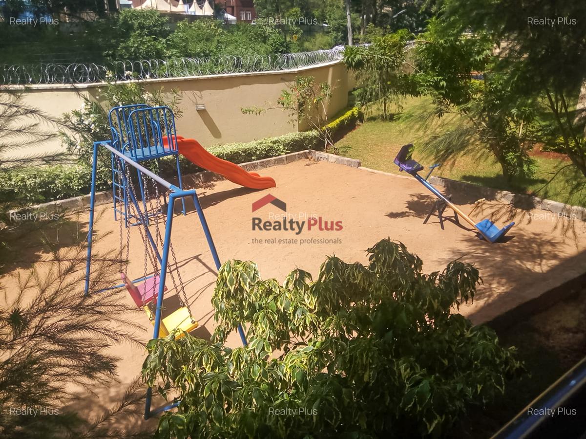 3 Bed Apartment with En Suite in Kilimani - 15