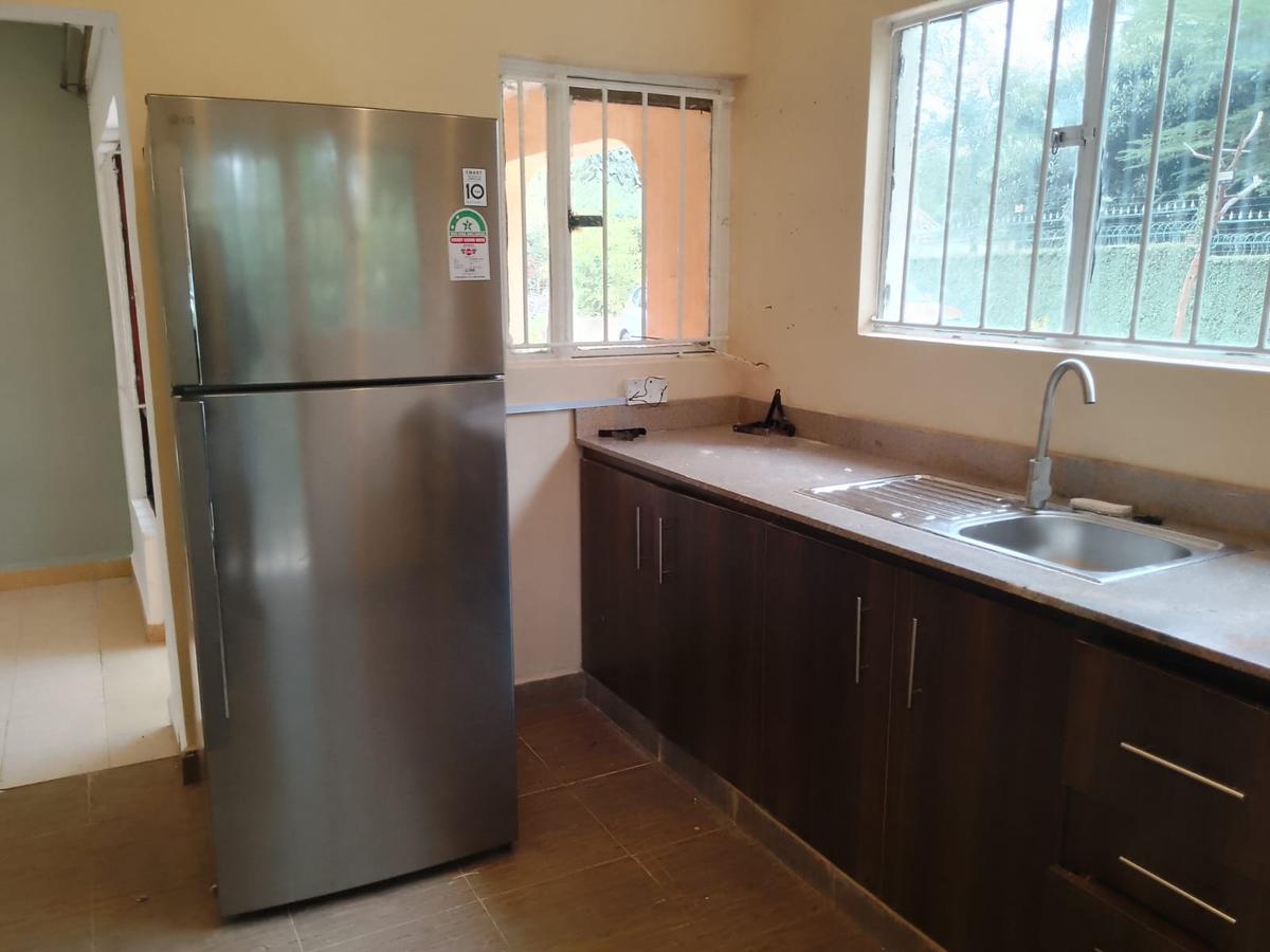 2 Bed House with En Suite in Thigiri - 12