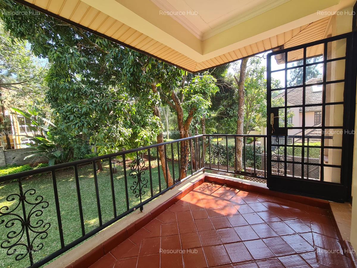 4 Bed House with En Suite at Hardy - 12