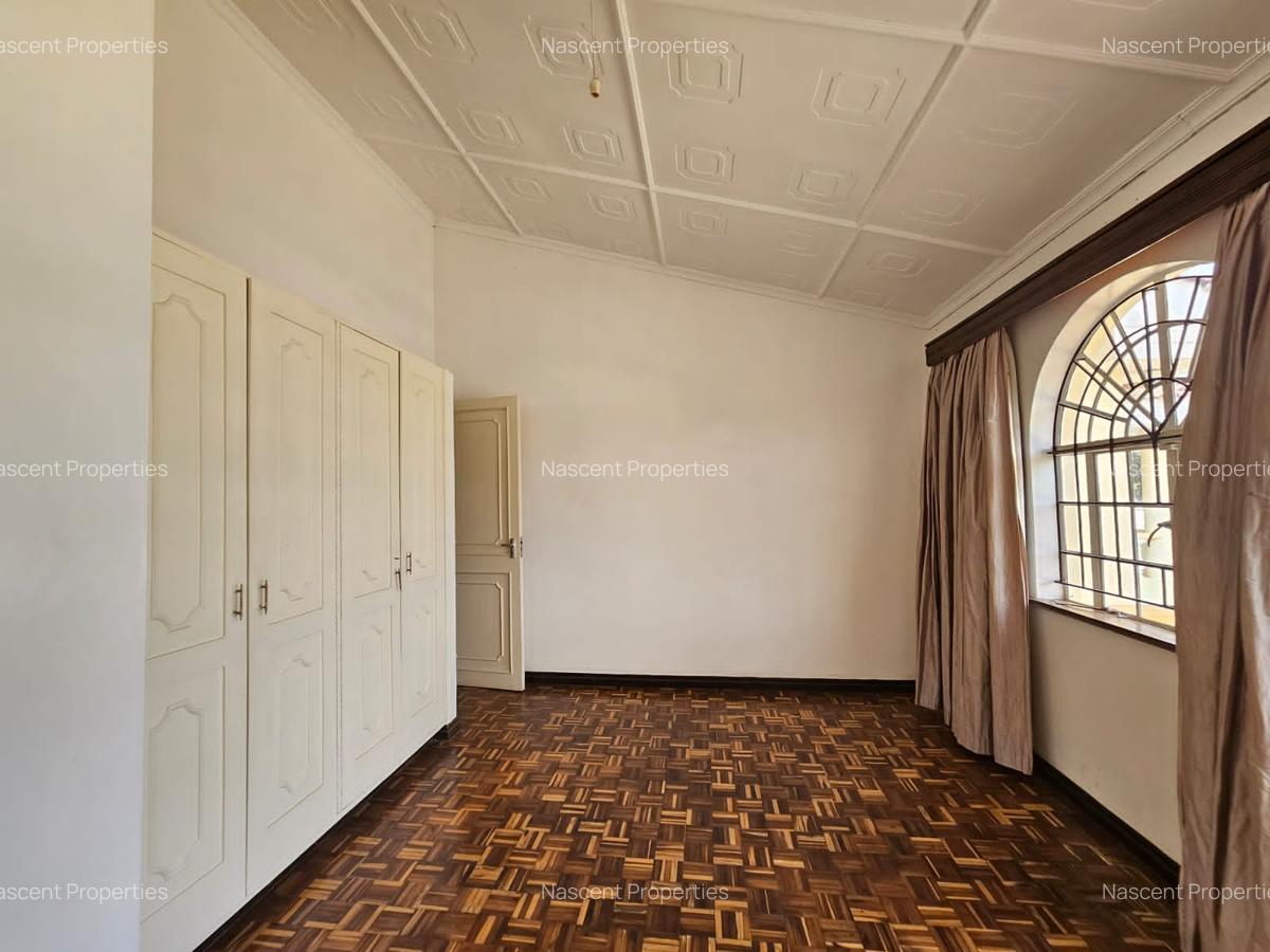5 Bed House with En Suite in Loresho - 14