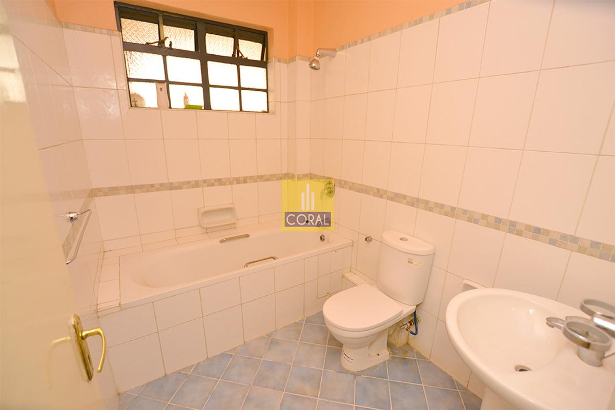 3 Bed Apartment in Westlands Area - 12