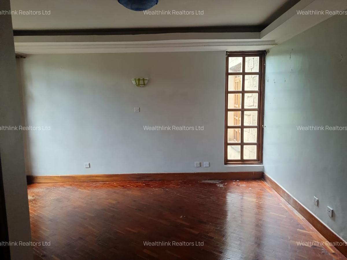 4 Bed House with En Suite at Runda - 14